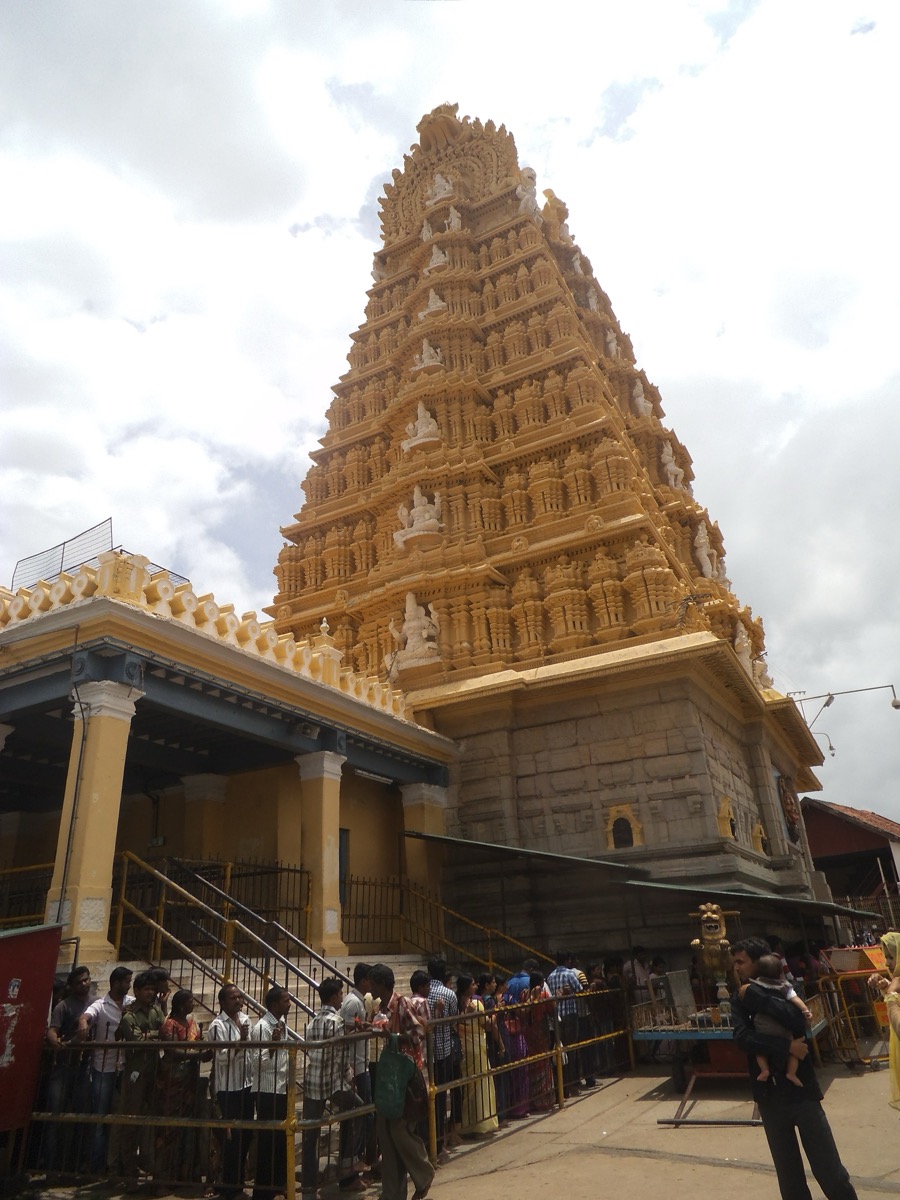 চামুণ্ডি পাহাড় ও চামুণ্ডেশ্বরী মন্দির, মহীশূর: অসুরনাশিনী দেবীর পবিত্র আবাস