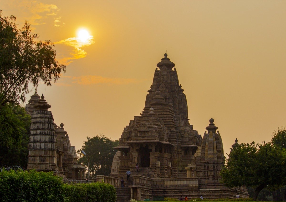 বাস্তু শাস্ত্র: হিন্দু পবিত্র স্থাপত্য বিজ্ঞান